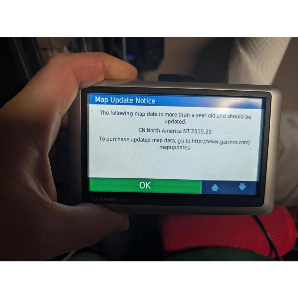 Garmin Nuvi 1450 Portable GPS Navigation Device